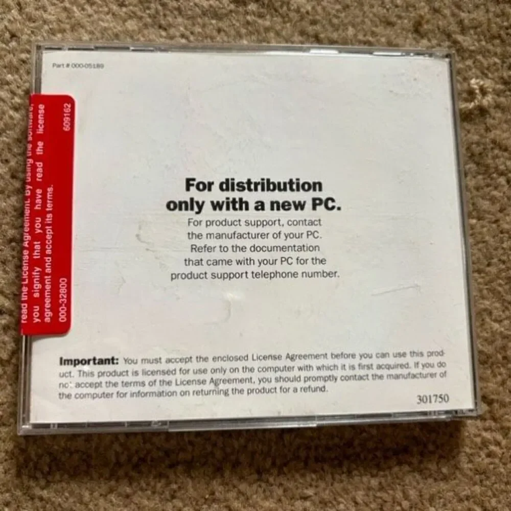 Microsoft Windows 95 Here/How & Why *Never Opened*